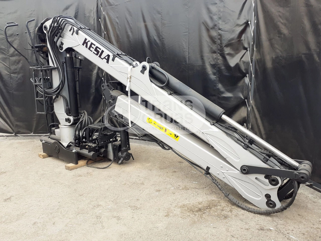 Grúa Kesla 2009L - Autolaadkraan voor Vrachtwagen: afbeelding 2 Grúa Kesla 2009L - Autolaadkraan voor Vrachtwagen: afbeelding 2