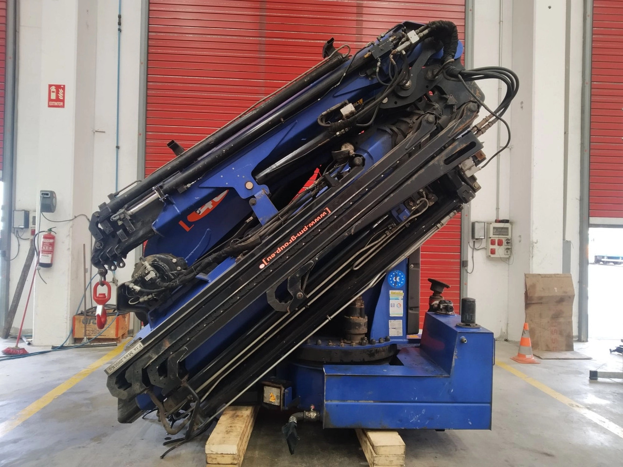 Grúa PM 48 SP - Autolaadkraan voor Vrachtwagen: afbeelding 2 Grúa PM 48 SP - Autolaadkraan voor Vrachtwagen: afbeelding 2