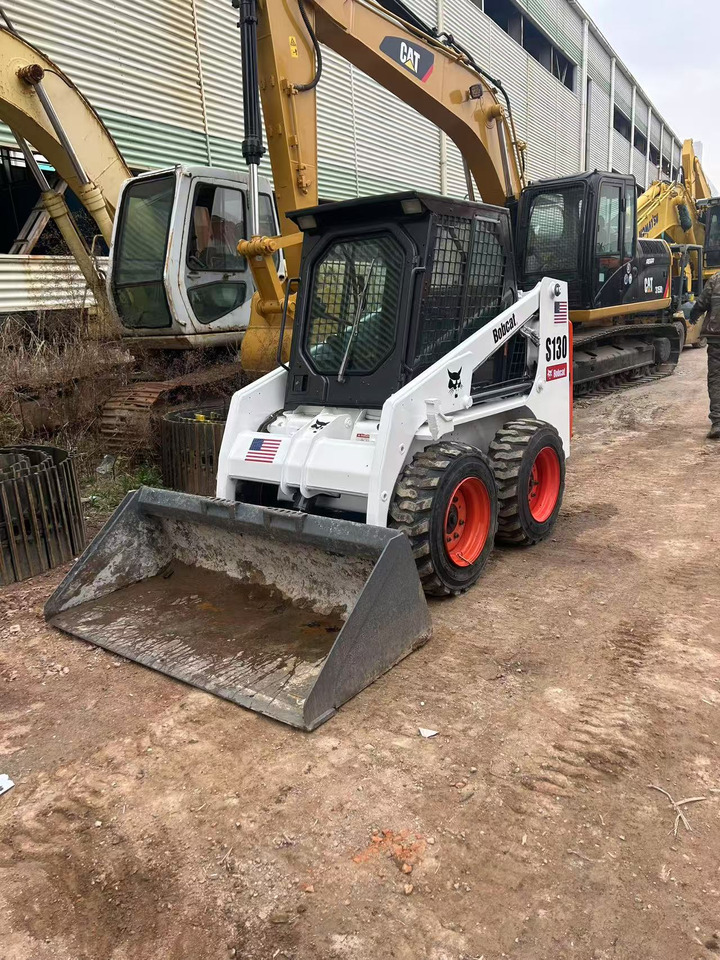 Bobcat S130 - Schranklader: afbeelding 2 Bobcat S130 - Schranklader: afbeelding 2