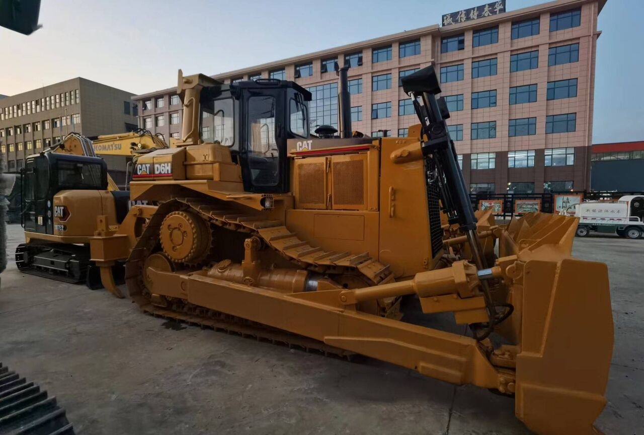 CAT D6H - Bulldozer: afbeelding 4 CAT D6H - Bulldozer: afbeelding 4