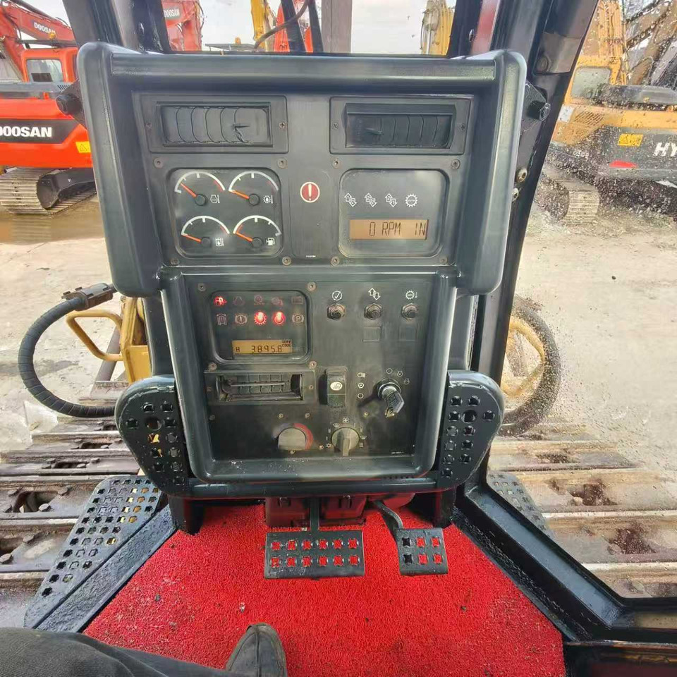 CATERPILLAR D6N - Bulldozer: afbeelding 3 CATERPILLAR D6N - Bulldozer: afbeelding 3