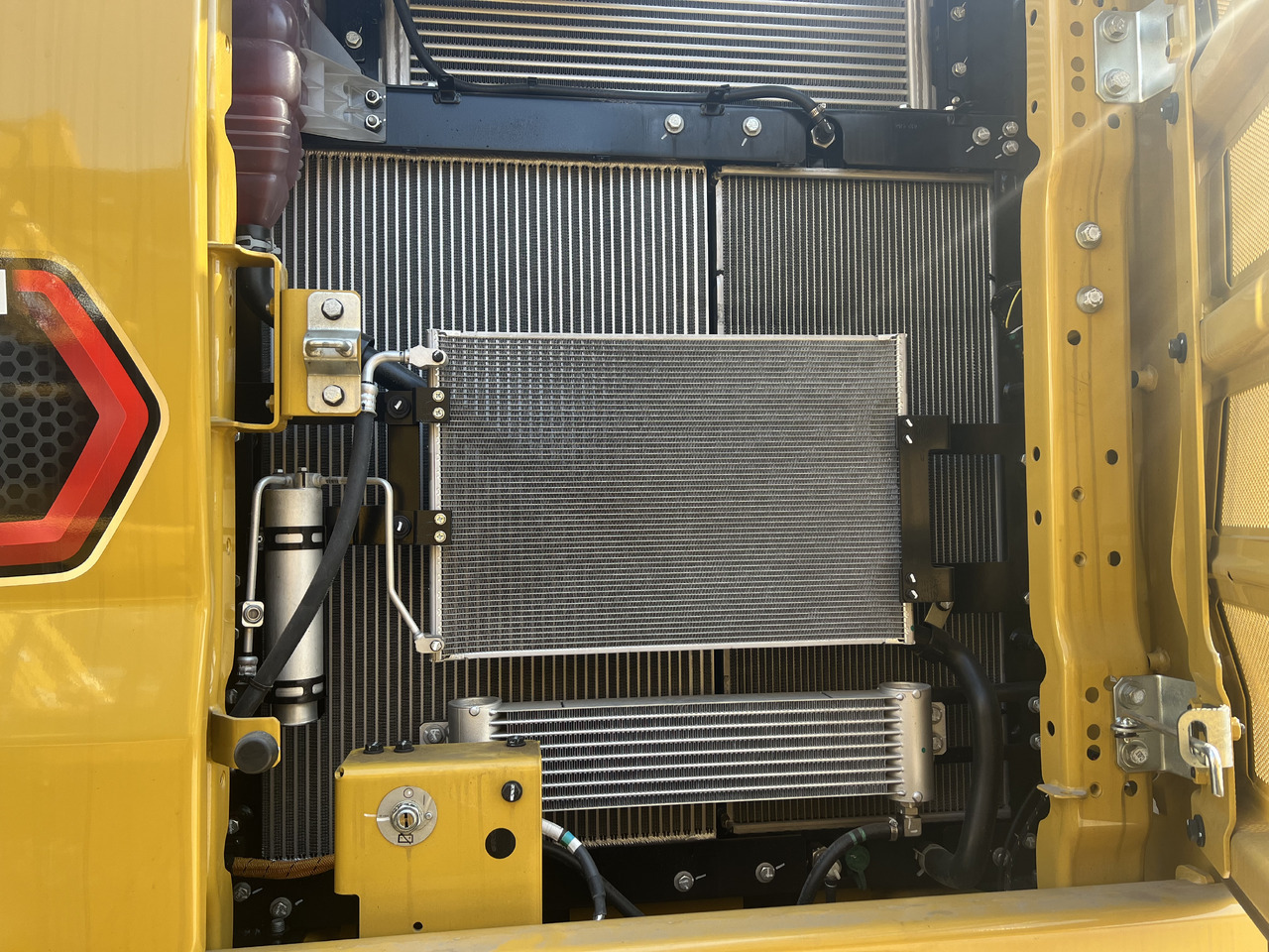 Caterpillar 320 - Rupsgraafmachine: afbeelding 4 Caterpillar 320 - Rupsgraafmachine: afbeelding 4