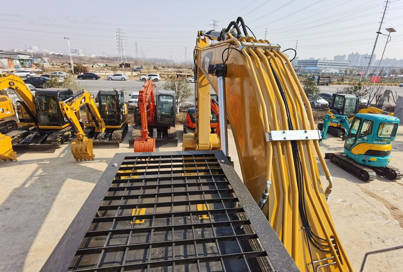 Caterpillar 329D Renovation - Rupsgraafmachine: afbeelding 3 Caterpillar 329D Renovation - Rupsgraafmachine: afbeelding 3