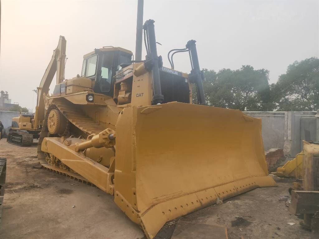 Caterpillar D 9 N - Bulldozer: afbeelding 2 Caterpillar D 9 N - Bulldozer: afbeelding 2