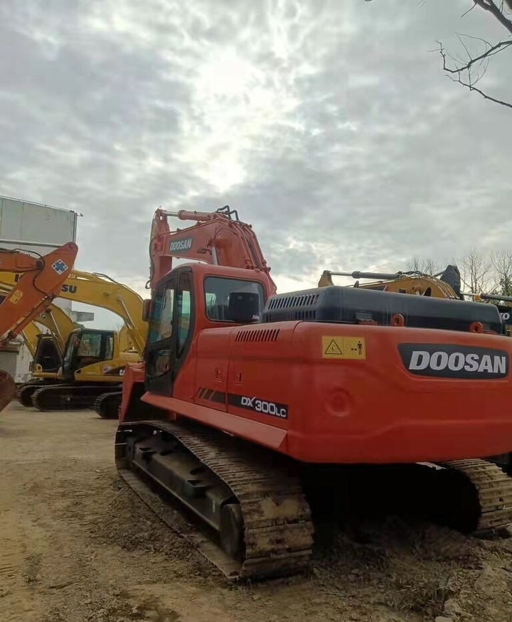 Doosan DX300 - Rupsgraafmachine: afbeelding 3 Doosan DX300 - Rupsgraafmachine: afbeelding 3