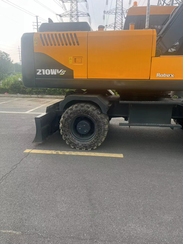 HYUNDAI R210W - Mobiele graafmachine: afbeelding 4 HYUNDAI R210W - Mobiele graafmachine: afbeelding 4