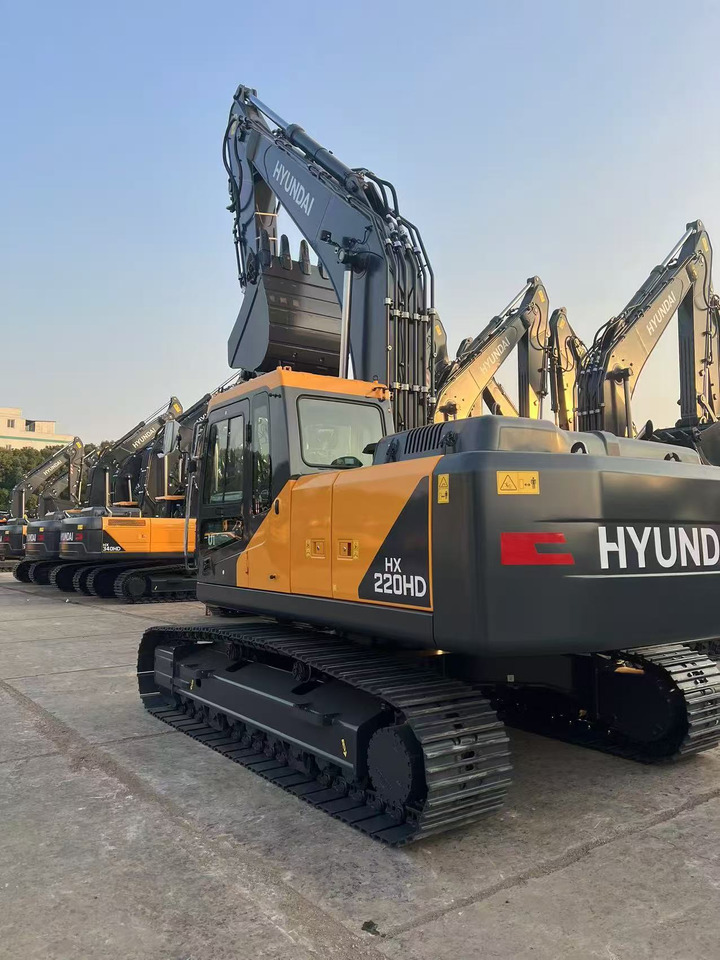 Hyundai 220HD - Rupsgraafmachine: afbeelding 2 Hyundai 220HD - Rupsgraafmachine: afbeelding 2