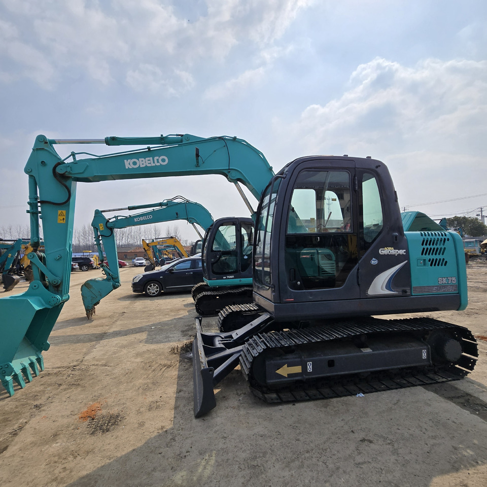 KOBELCO SK75 - Minigraafmachine: afbeelding 5 KOBELCO SK75 - Minigraafmachine: afbeelding 5