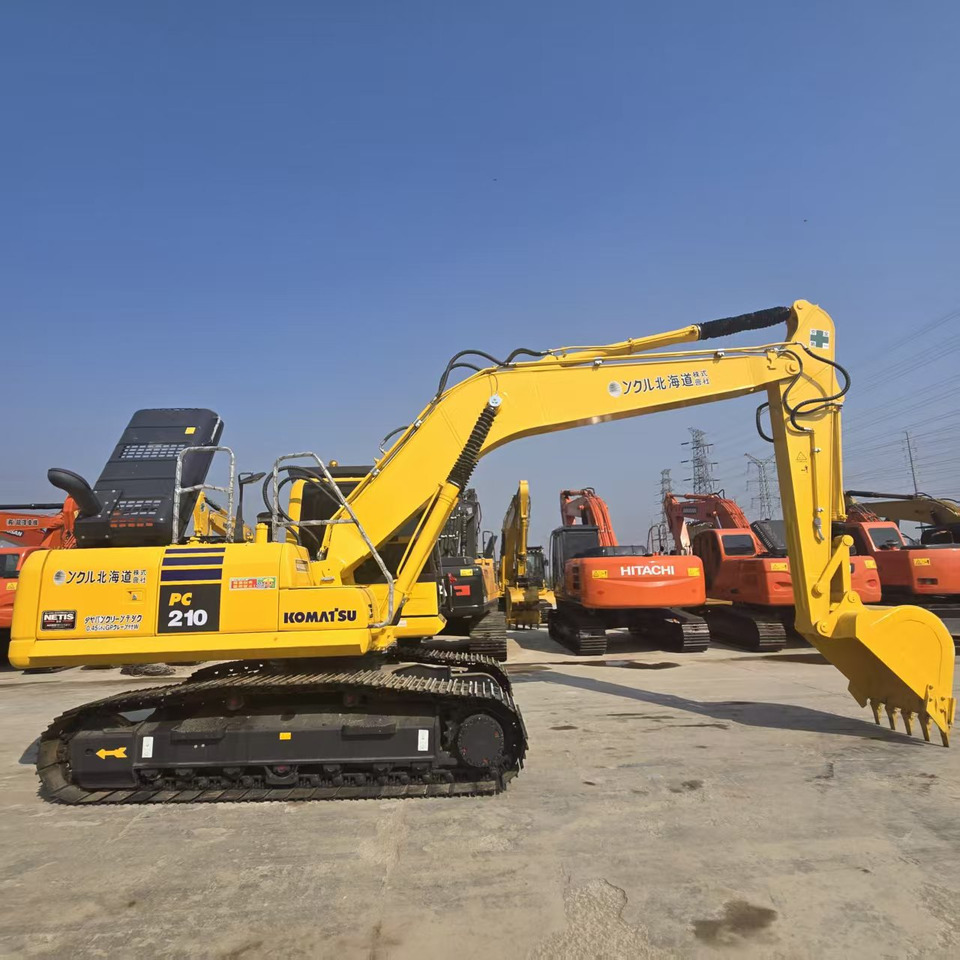 Komatsu PC210 - Rupsgraafmachine: afbeelding 3 Komatsu PC210 - Rupsgraafmachine: afbeelding 3
