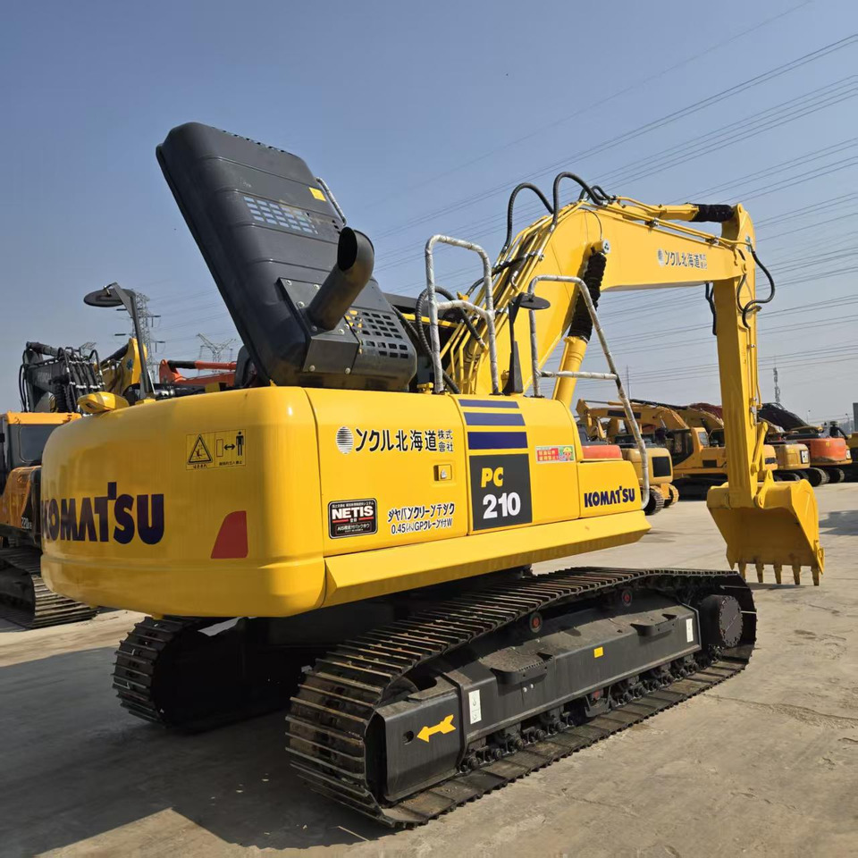 Komatsu PC210 - Rupsgraafmachine: afbeelding 4 Komatsu PC210 - Rupsgraafmachine: afbeelding 4