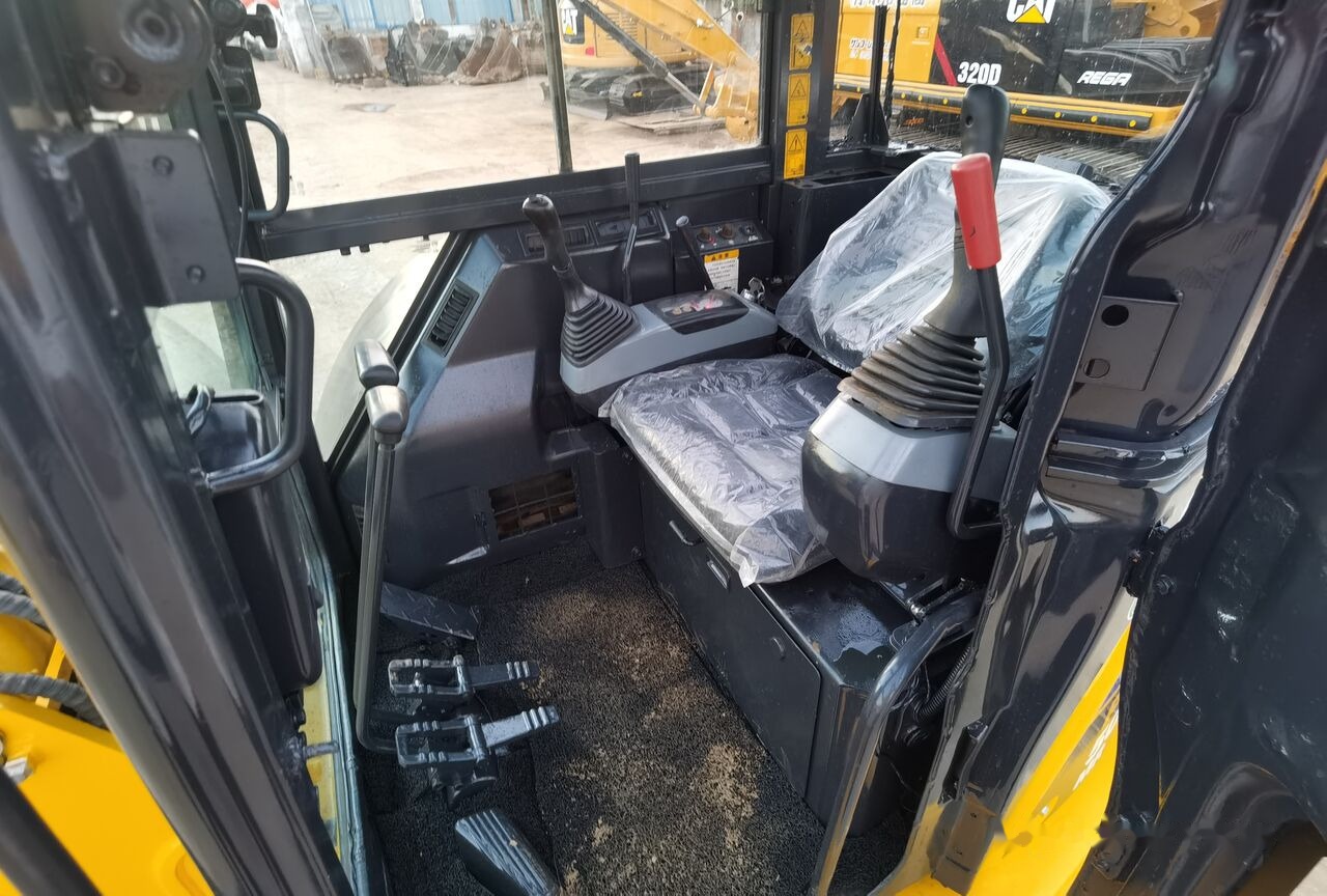 Komatsu PC50MR - Rupsgraafmachine: afbeelding 5 Komatsu PC50MR - Rupsgraafmachine: afbeelding 5