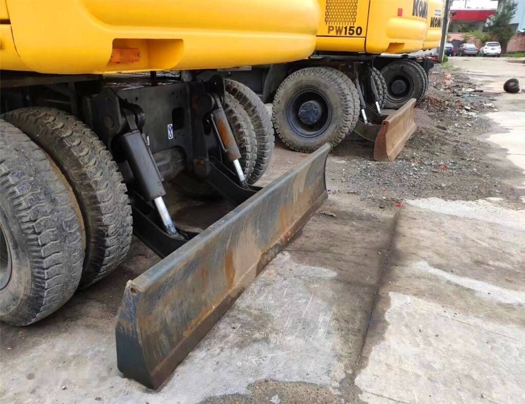 Komatsu PW150 - Mobiele graafmachine: afbeelding 4 Komatsu PW150 - Mobiele graafmachine: afbeelding 4