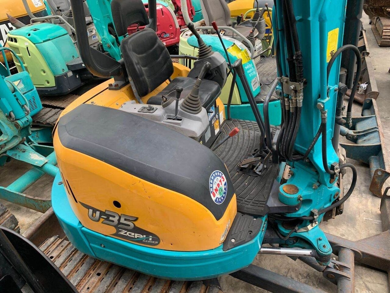 Kubota U35 - Minigraafmachine: afbeelding 2 Kubota U35 - Minigraafmachine: afbeelding 2