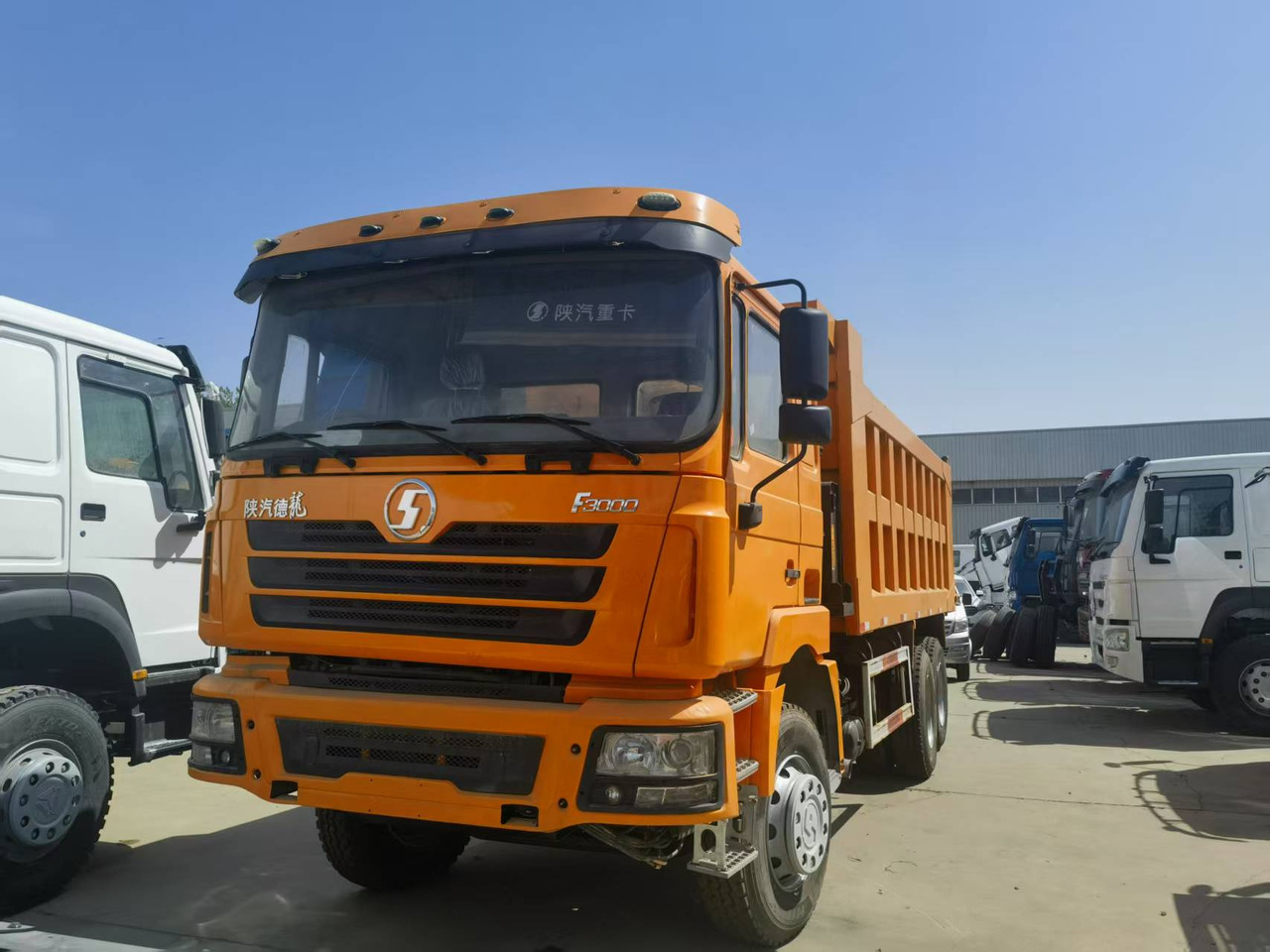 Shacman F3000 6*4 Dump truck - Kipper vrachtwagen: afbeelding 4 Shacman F3000 6*4 Dump truck - Kipper vrachtwagen: afbeelding 4