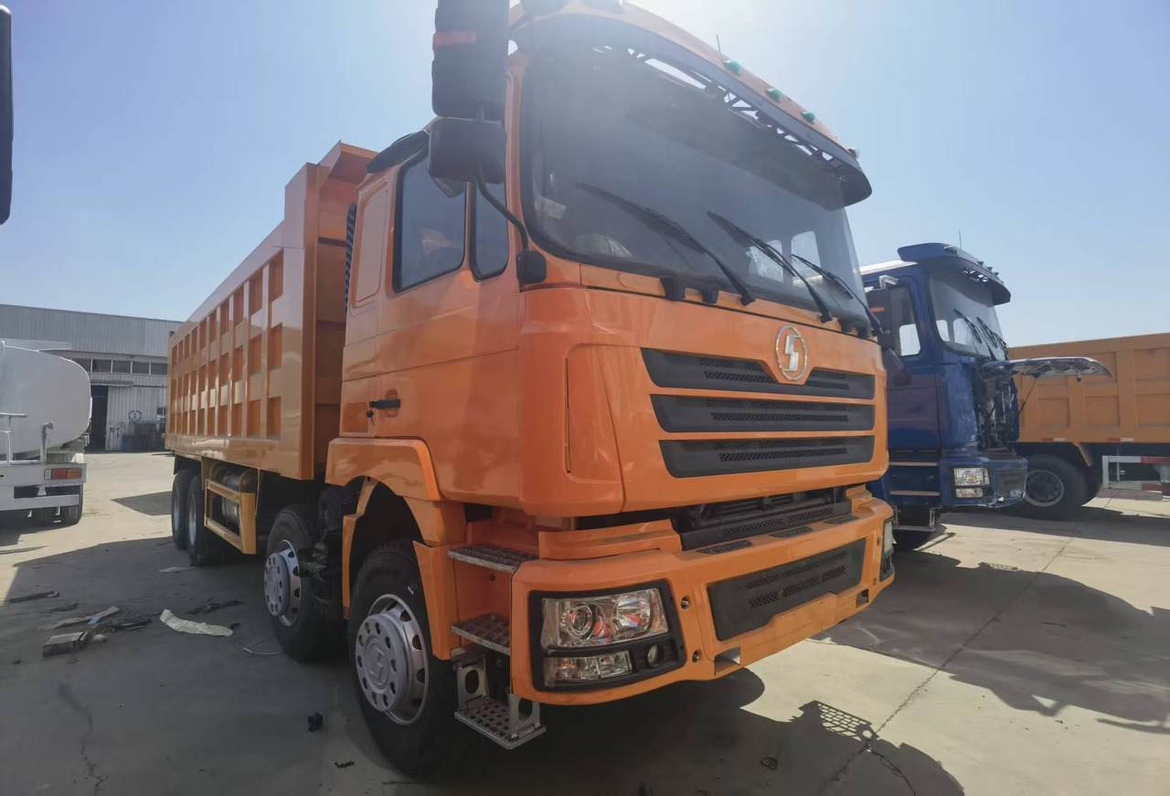 Shacman F3000 8*4 Dump truck - Kipper vrachtwagen: afbeelding 4 Shacman F3000 8*4 Dump truck - Kipper vrachtwagen: afbeelding 4