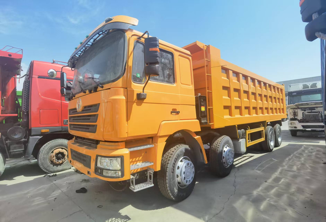 Shacman F3000 8*4 Dump truck - Kipper vrachtwagen: afbeelding 2 Shacman F3000 8*4 Dump truck - Kipper vrachtwagen: afbeelding 2