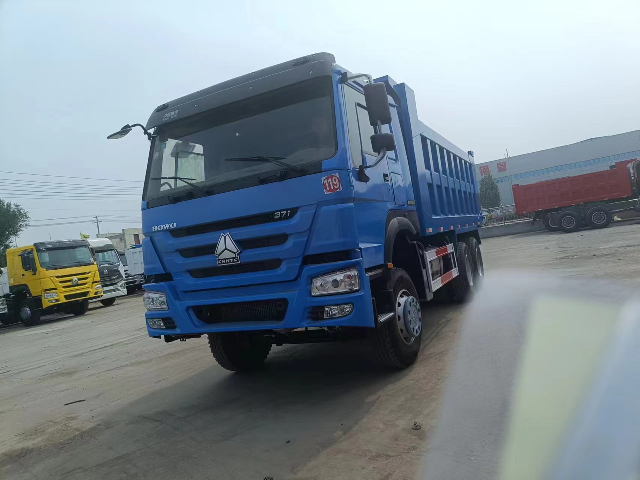 Sinotruk HOWO 371 6*4 dump truck - Minidumper: afbeelding 4 Sinotruk HOWO 371 6*4 dump truck - Minidumper: afbeelding 4