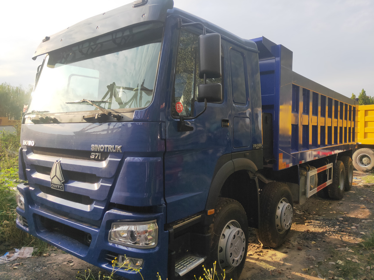 Sinotruk HOWO 371 8*4 Dump truck - Kipper vrachtwagen: afbeelding 1 Sinotruk HOWO 371 8*4 Dump truck - Kipper vrachtwagen: afbeelding 1