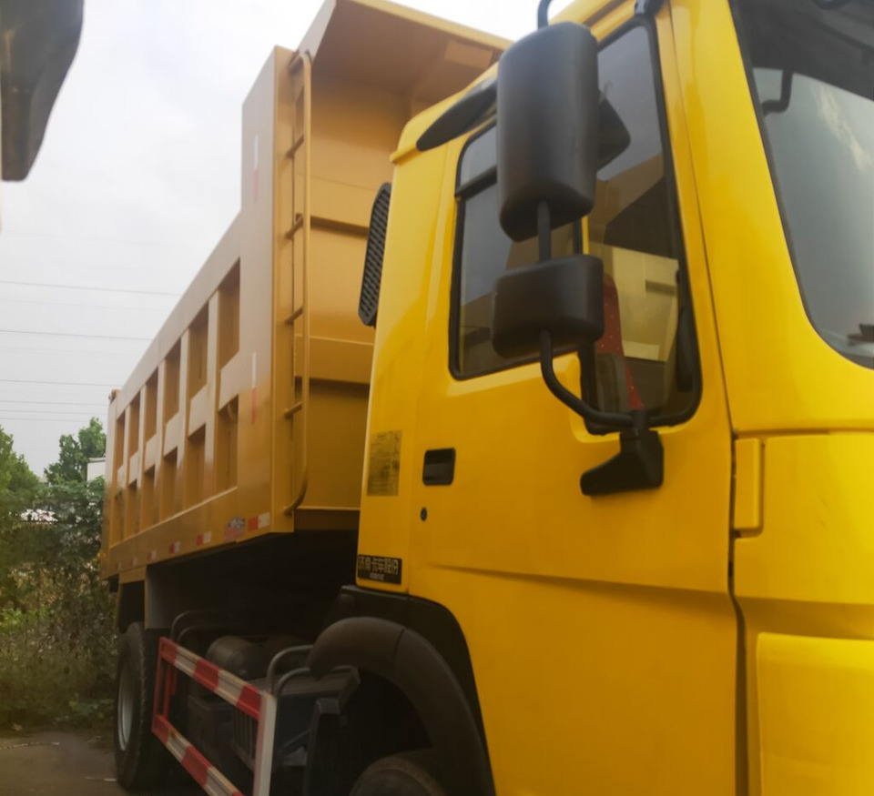 Sinotruk HOWO 4*2 Dump truck - Kipper vrachtwagen: afbeelding 3 Sinotruk HOWO 4*2 Dump truck - Kipper vrachtwagen: afbeelding 3