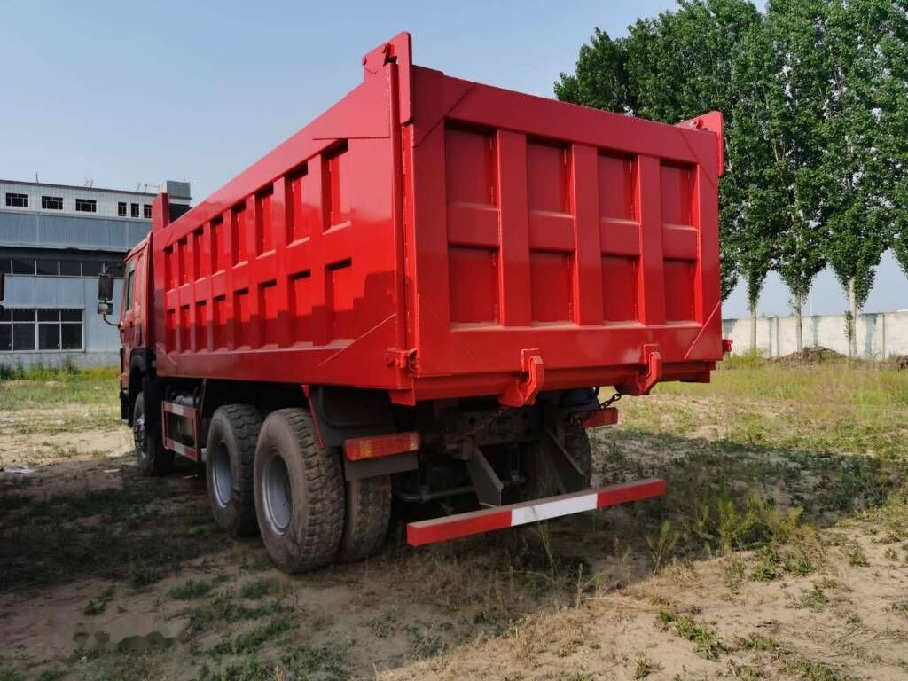 Sinotruk HOWO 6*4 Dump truck - Kipper vrachtwagen: afbeelding 2 Sinotruk HOWO 6*4 Dump truck - Kipper vrachtwagen: afbeelding 2