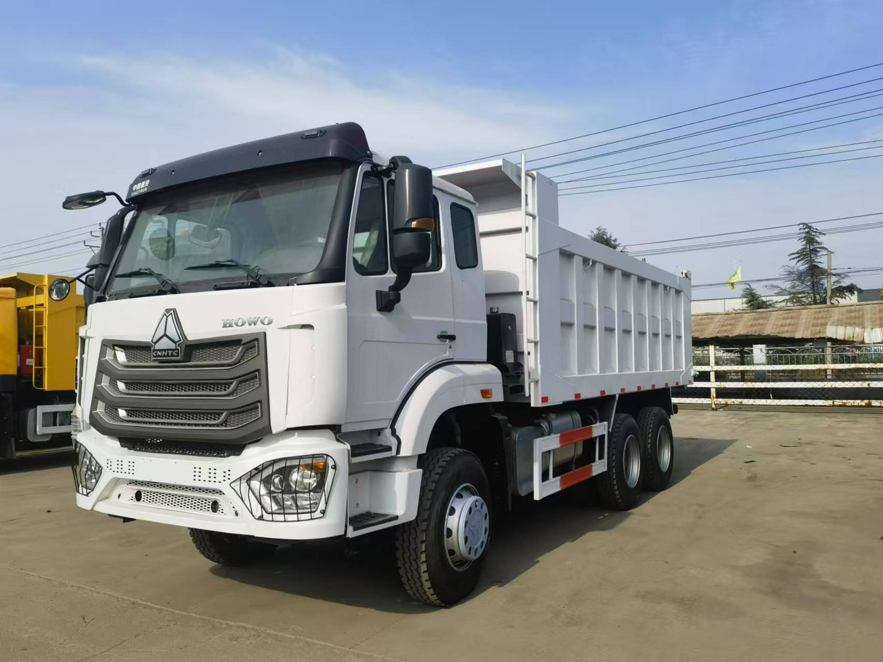 Sinotruk HOWO 6*4 Dump truck - Kipper vrachtwagen: afbeelding 1 Sinotruk HOWO 6*4 Dump truck - Kipper vrachtwagen: afbeelding 1