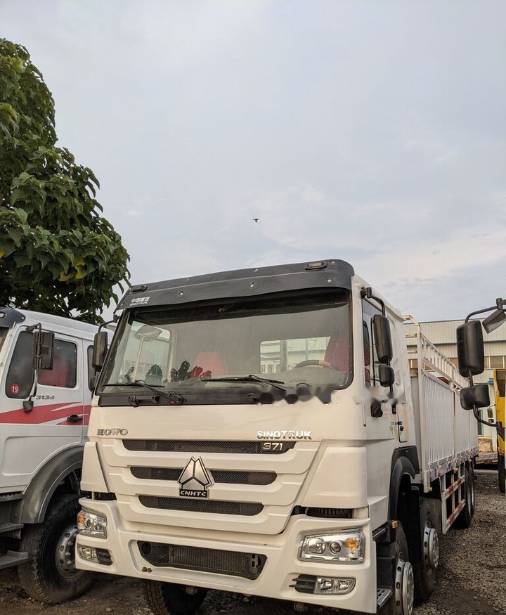 Sinotruk HOWO 8*4 Fence Truck - Vrachtwagen met open laadbak: afbeelding 2 Sinotruk HOWO 8*4 Fence Truck - Vrachtwagen met open laadbak: afbeelding 2