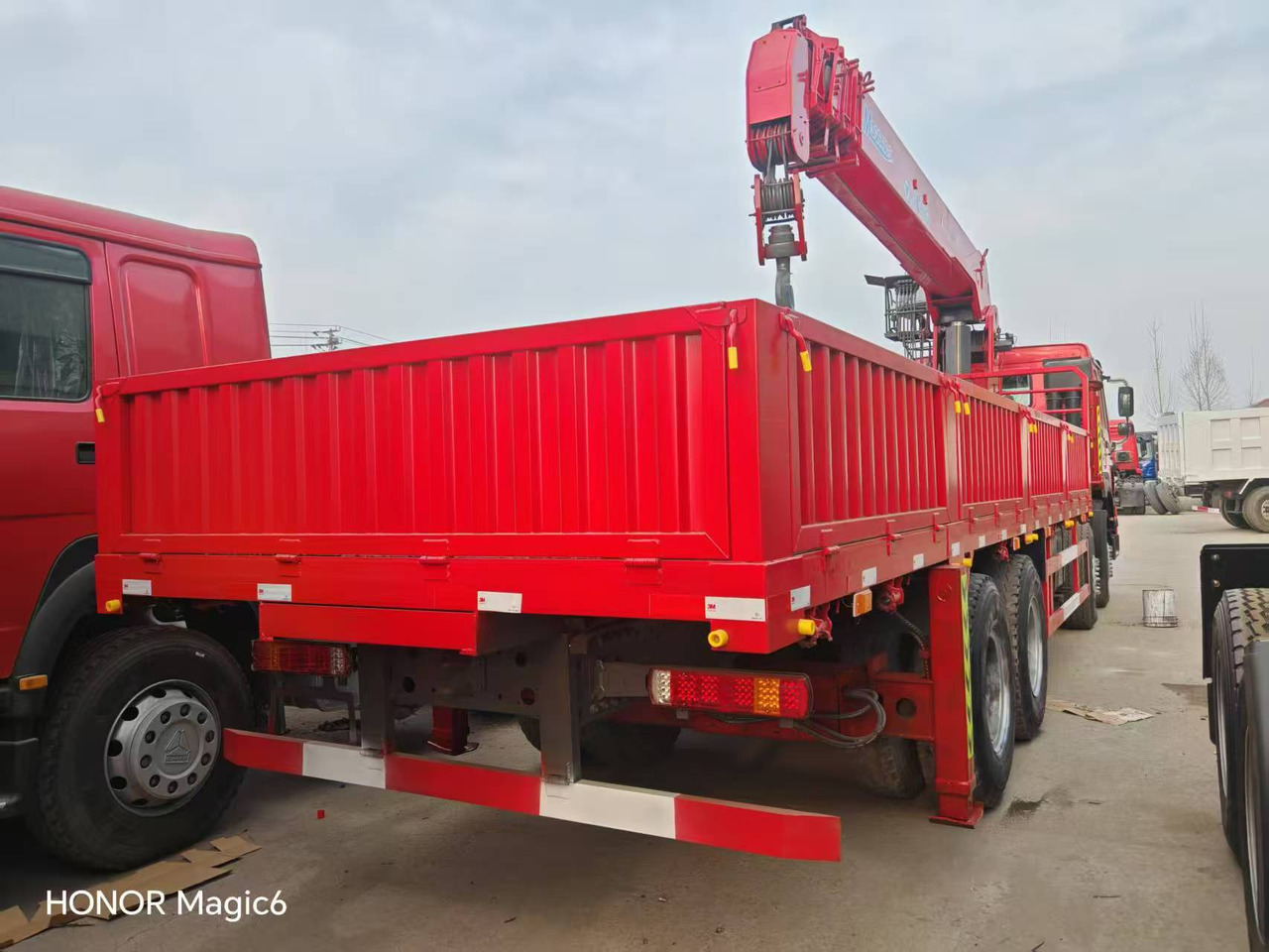 Sinotruk HOWO 8*4 Mobile crane - Mobiele kraan: afbeelding 5 Sinotruk HOWO 8*4 Mobile crane - Mobiele kraan: afbeelding 5