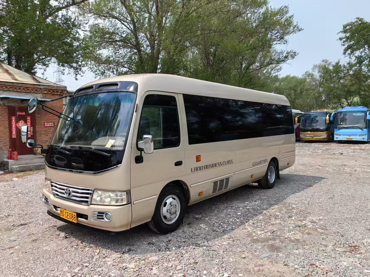 Toyota Coaster - Minibus, Personenvervoer: afbeelding 1 Toyota Coaster - Minibus, Personenvervoer: afbeelding 1