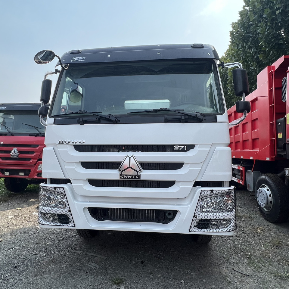 Sinotruk HOWO 371 Tractor - Trekker: afbeelding 4 Sinotruk HOWO 371 Tractor - Trekker: afbeelding 4
