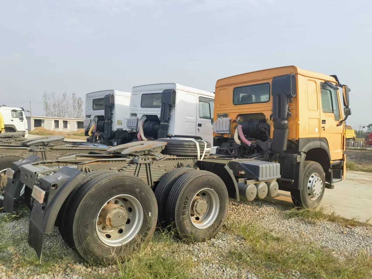 Sinotruk HOWO 371 Tractor - Trekker: afbeelding 3 Sinotruk HOWO 371 Tractor - Trekker: afbeelding 3