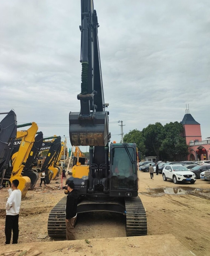 Volvo EC210 - Rupsgraafmachine: afbeelding 1 Volvo EC210 - Rupsgraafmachine: afbeelding 1