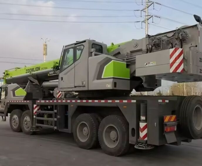Zoomlion ZTC 700V - Mobiele kraan: afbeelding 2 Zoomlion ZTC 700V - Mobiele kraan: afbeelding 2