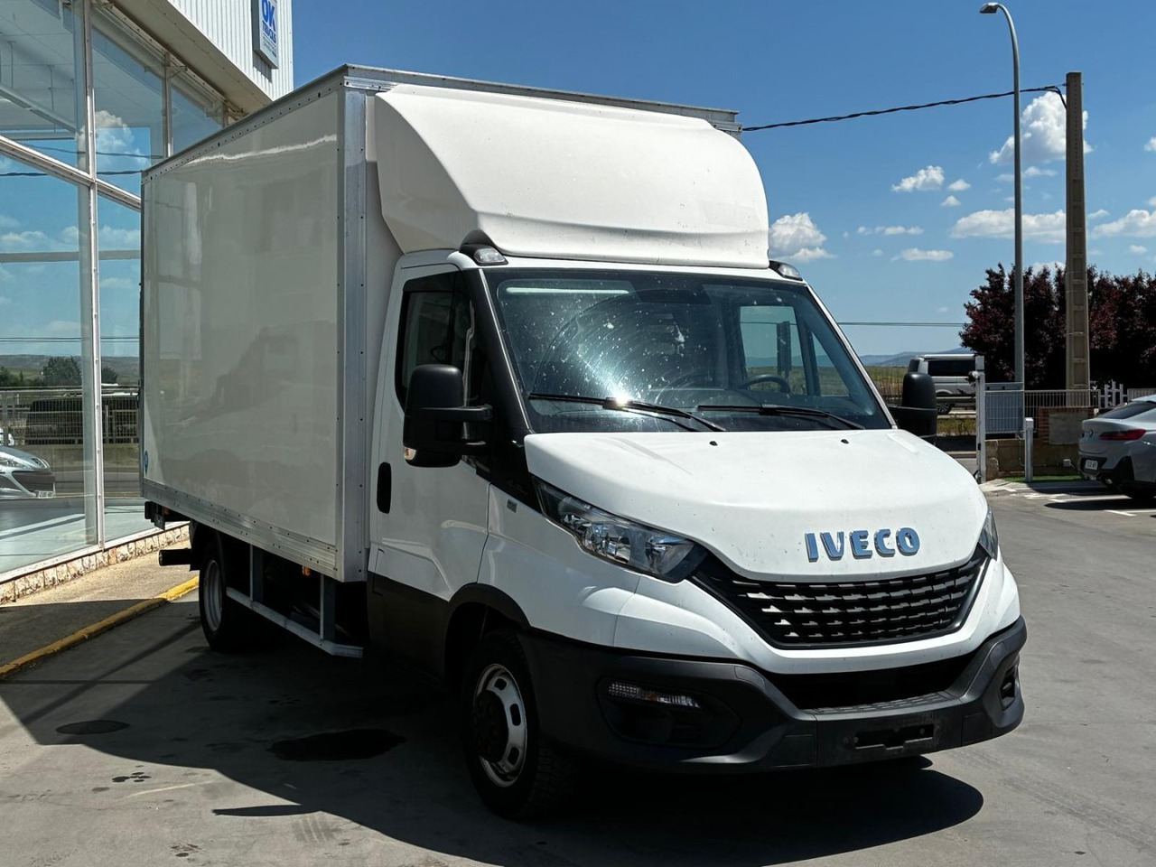 Caja cerrada IVECO 35C16 20m3 - Bestelwagen gesloten laadbak: afbeelding 3 Caja cerrada IVECO 35C16 20m3 - Bestelwagen gesloten laadbak: afbeelding 3