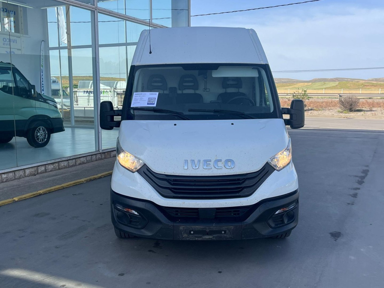 Furgón IVECO 35S14 16m3 Hi-matic - Gesloten bestelwagen: afbeelding 2 Furgón IVECO 35S14 16m3 Hi-matic - Gesloten bestelwagen: afbeelding 2