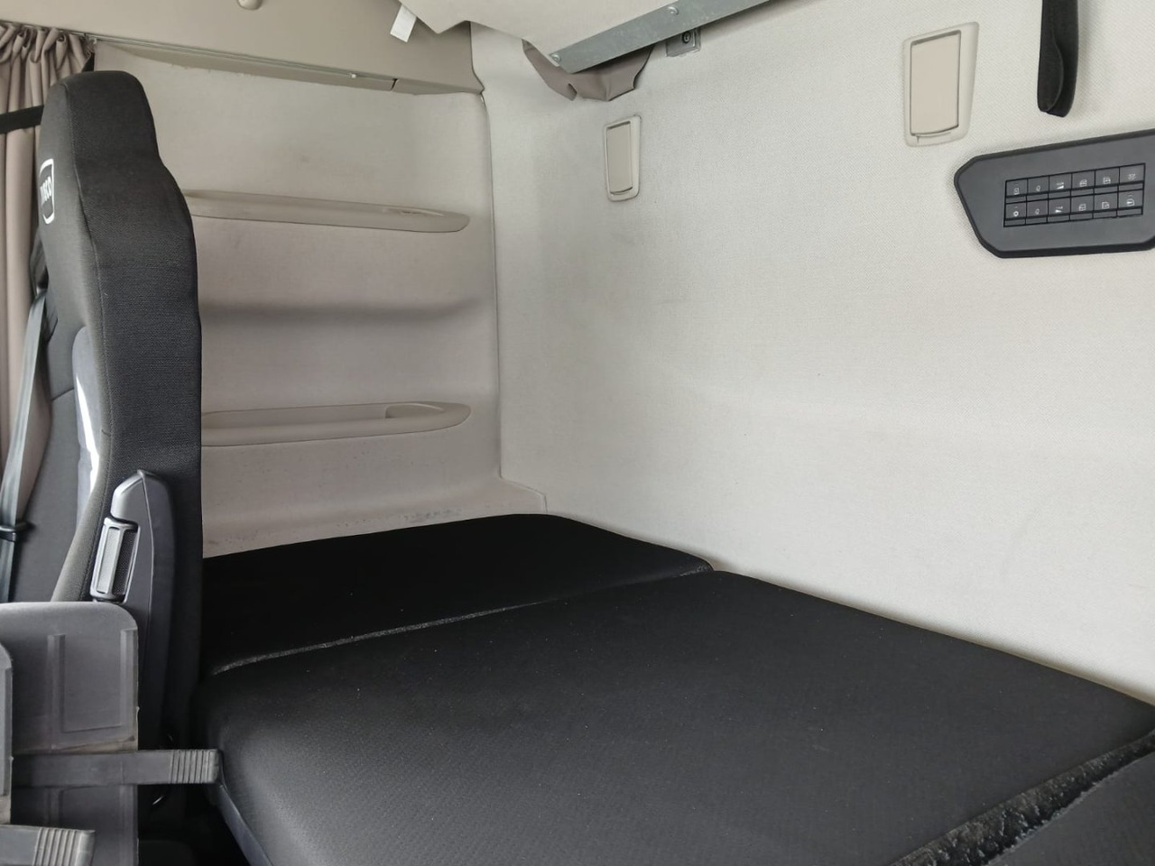 Trekker Cabeza Tractora IVECO 460 AUTOMATICO  INTARDER ADR: afbeelding 9