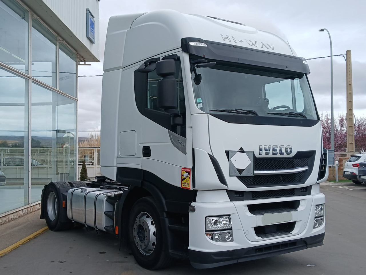 Cabeza Tractora IVECO 480 AUTOMATICO CON INTARDER - Trekker: afbeelding 3 Cabeza Tractora IVECO 480 AUTOMATICO CON INTARDER - Trekker: afbeelding 3