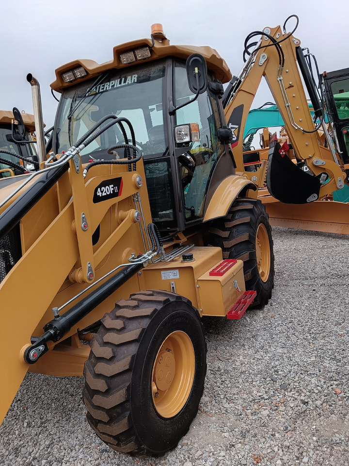 CAT 420F2 - Graaflaadmachine: afbeelding 3 CAT 420F2 - Graaflaadmachine: afbeelding 3