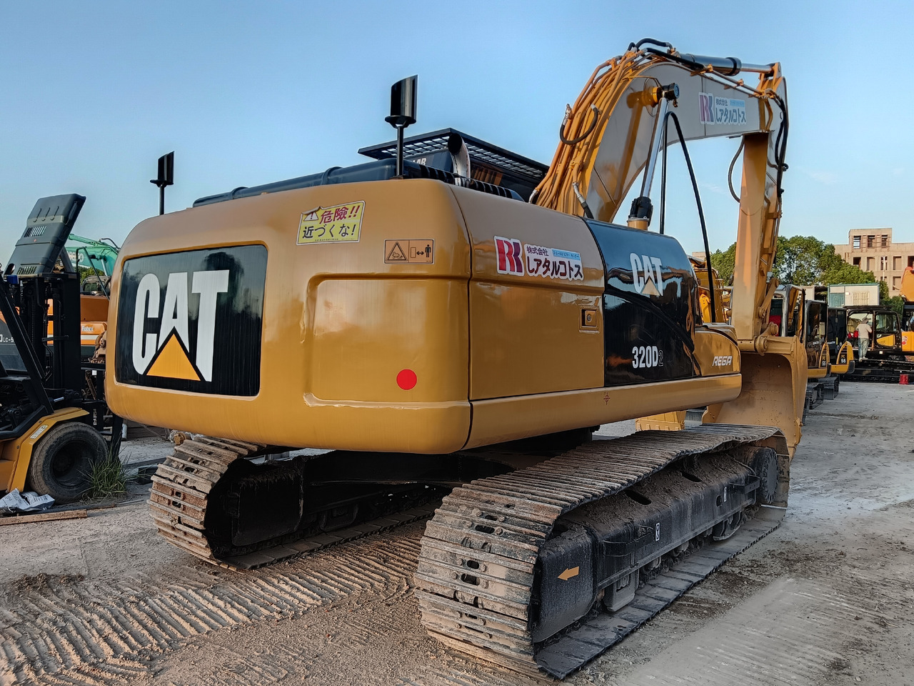 CATERPILLAR 320D CAT 320D2L - Rupsgraafmachine: afbeelding 5 CATERPILLAR 320D CAT 320D2L - Rupsgraafmachine: afbeelding 5