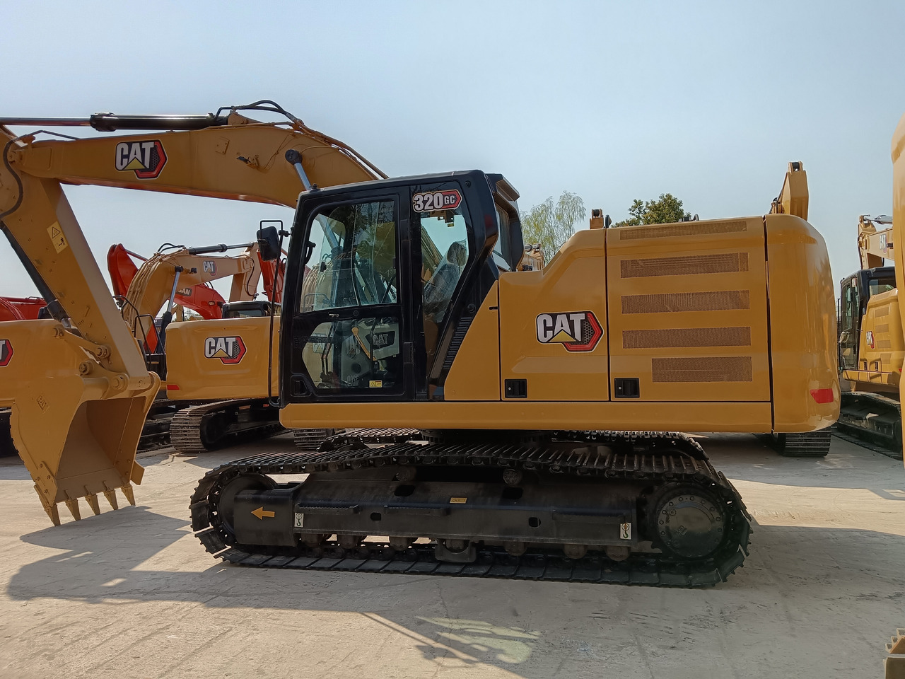 CATERPILLAR 320GC CAT 320 GC 323GC 320D2L - Rupsgraafmachine: afbeelding 2 CATERPILLAR 320GC CAT 320 GC 323GC 320D2L - Rupsgraafmachine: afbeelding 2