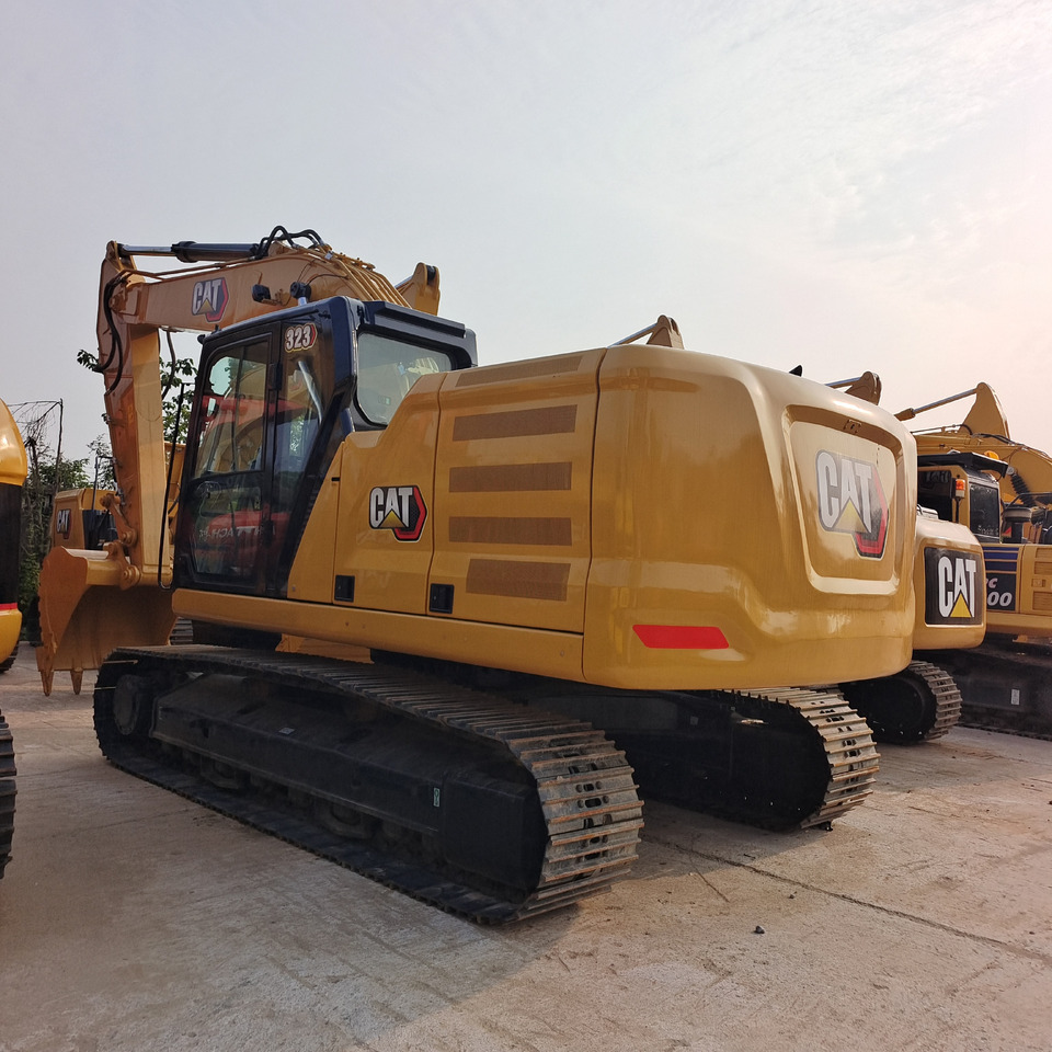 CATERPILLAR 323 - Rupsgraafmachine: afbeelding 2 CATERPILLAR 323 - Rupsgraafmachine: afbeelding 2