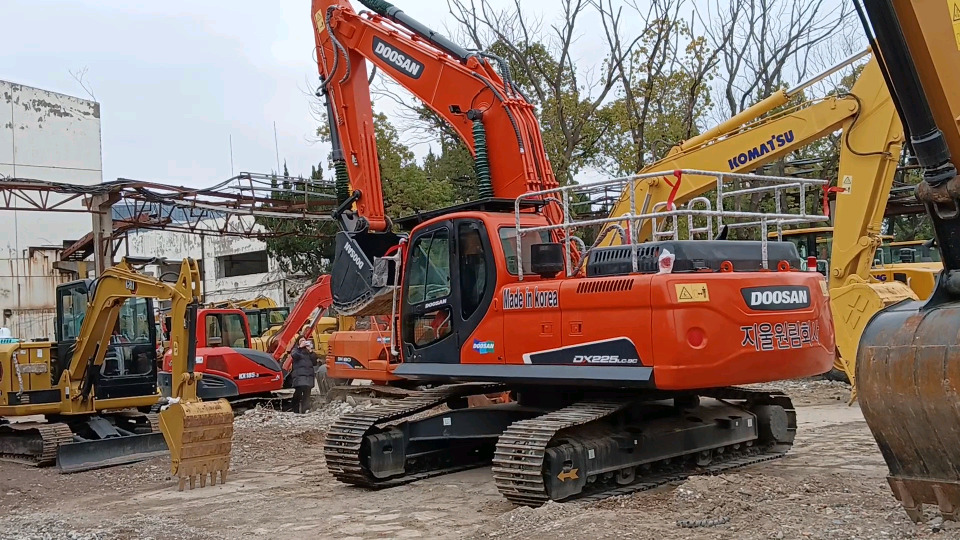DOOSAN DX 225 LC - 9 C DX225 LCA - Rupsgraafmachine: afbeelding 4 DOOSAN DX 225 LC - 9 C DX225 LCA - Rupsgraafmachine: afbeelding 4