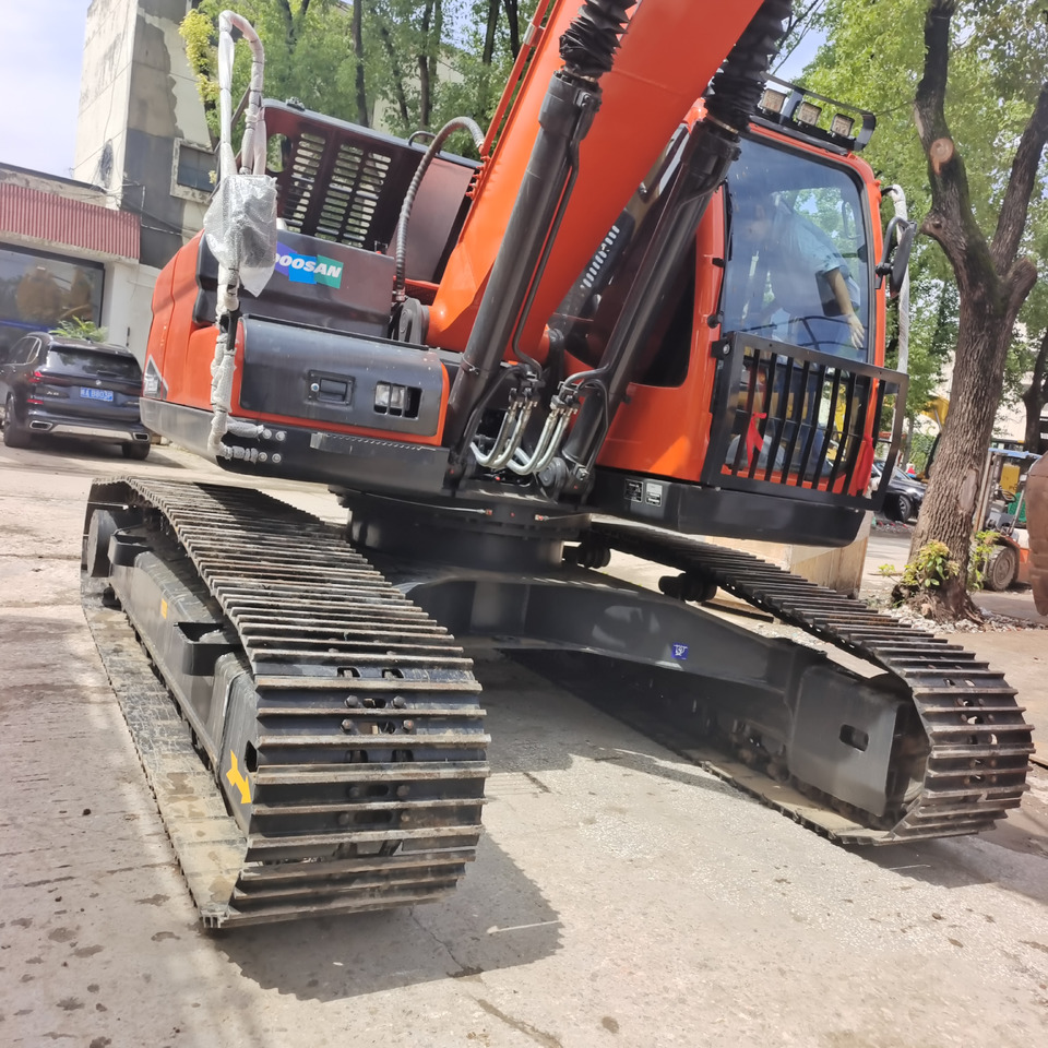 DOOSAN DX225 - Rupsgraafmachine: afbeelding 5 DOOSAN DX225 - Rupsgraafmachine: afbeelding 5