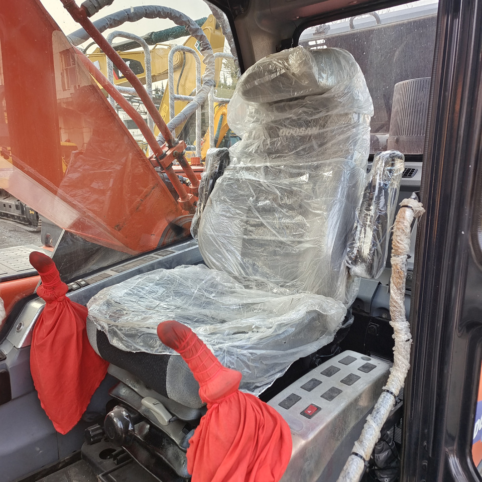 DOOSAN DX300LC-9C Doosan DX 300 LC - 9 C - Rupsgraafmachine: afbeelding 3 DOOSAN DX300LC-9C Doosan DX 300 LC - 9 C - Rupsgraafmachine: afbeelding 3