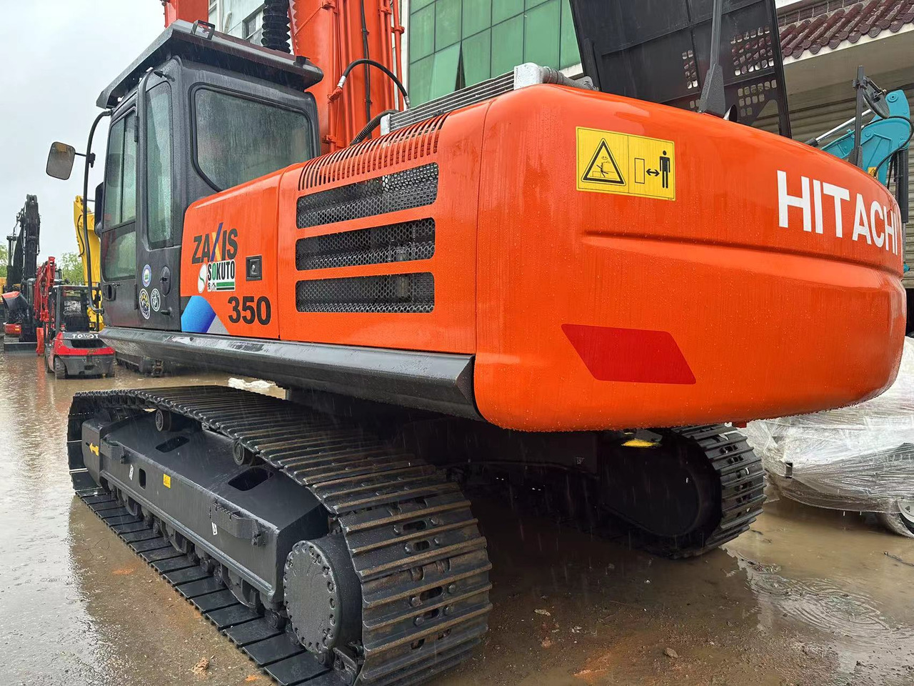 HITACHI ZX350 - Rupsgraafmachine: afbeelding 1 HITACHI ZX350 - Rupsgraafmachine: afbeelding 1