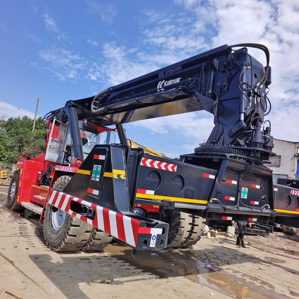 KALMAR DRF450 - Reach stacker: afbeelding 4 KALMAR DRF450 - Reach stacker: afbeelding 4