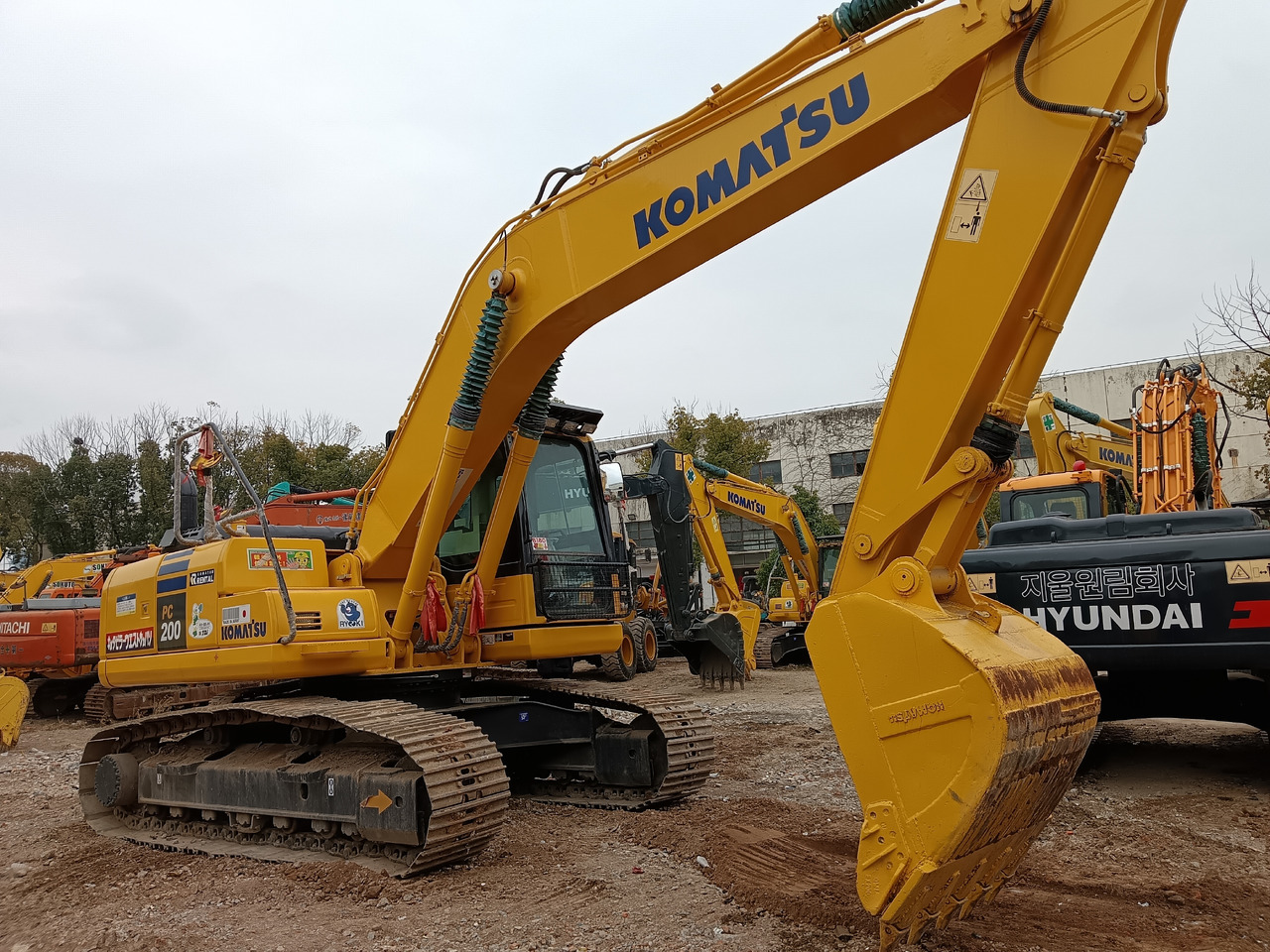 KOMATSU PC200-8 N1 - Rupsgraafmachine: afbeelding 2 KOMATSU PC200-8 N1 - Rupsgraafmachine: afbeelding 2