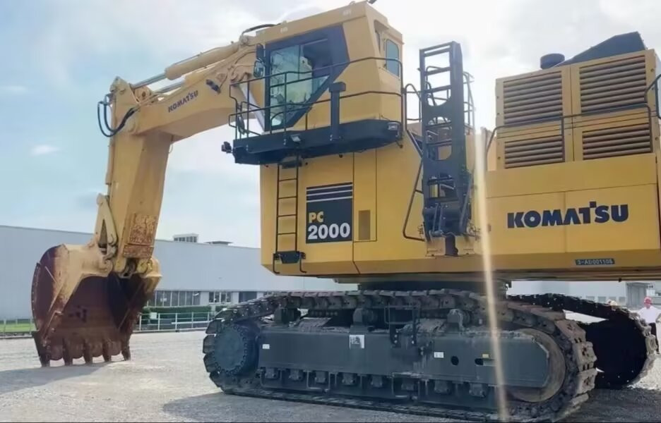 KOMATSU PC2000 MINGING CRAWLER EXCAVATOR - Mijnbouw machine: afbeelding 1 KOMATSU PC2000 MINGING CRAWLER EXCAVATOR - Mijnbouw machine: afbeelding 1
