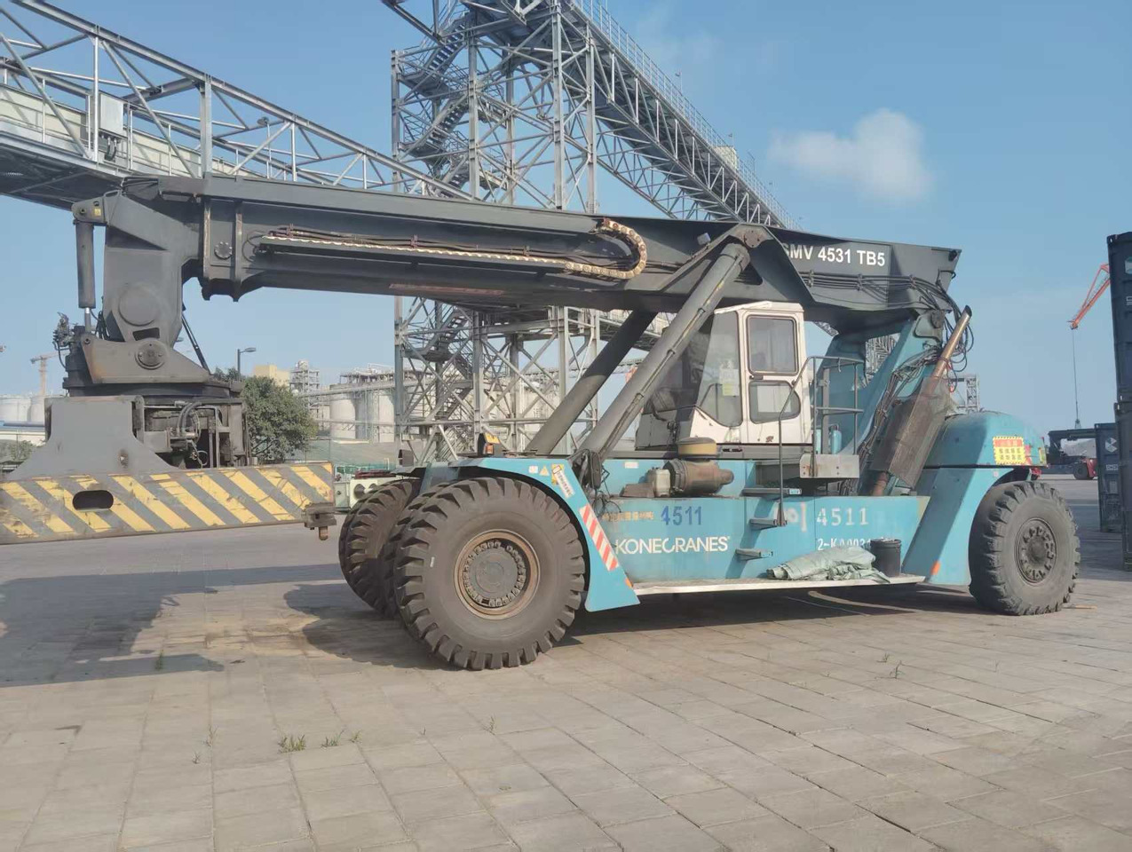 KONECRANES SMV 4531 TB5 45 TON CAPACITY - Reach stacker: afbeelding 4 KONECRANES SMV 4531 TB5 45 TON CAPACITY - Reach stacker: afbeelding 4