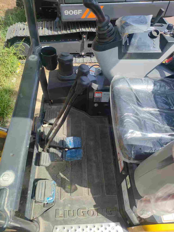 LIUGONG 9017F BRAND NEW 1.7 TON 1.8 TON 2 TON 1 TON MICRO DIGGER - Minigraafmachine: afbeelding 5 LIUGONG 9017F BRAND NEW 1.7 TON 1.8 TON 2 TON 1 TON MICRO DIGGER - Minigraafmachine: afbeelding 5