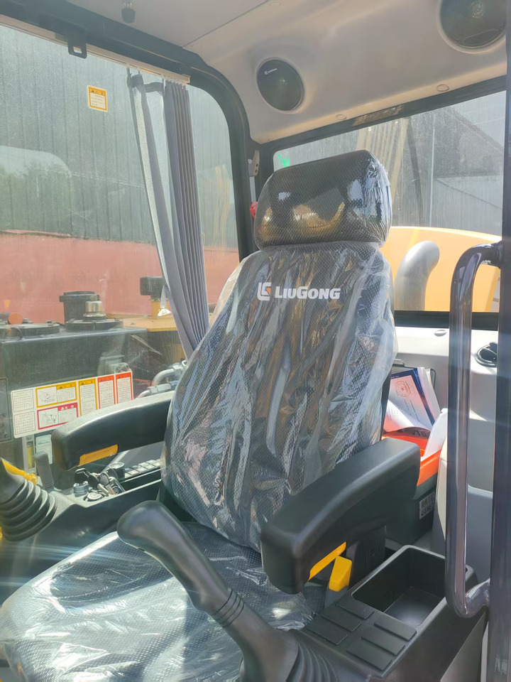 LIUGONG 9075FG4 BRAND NEW 7.5 TON DIGGER - Minigraafmachine: afbeelding 4 LIUGONG 9075FG4 BRAND NEW 7.5 TON DIGGER - Minigraafmachine: afbeelding 4
